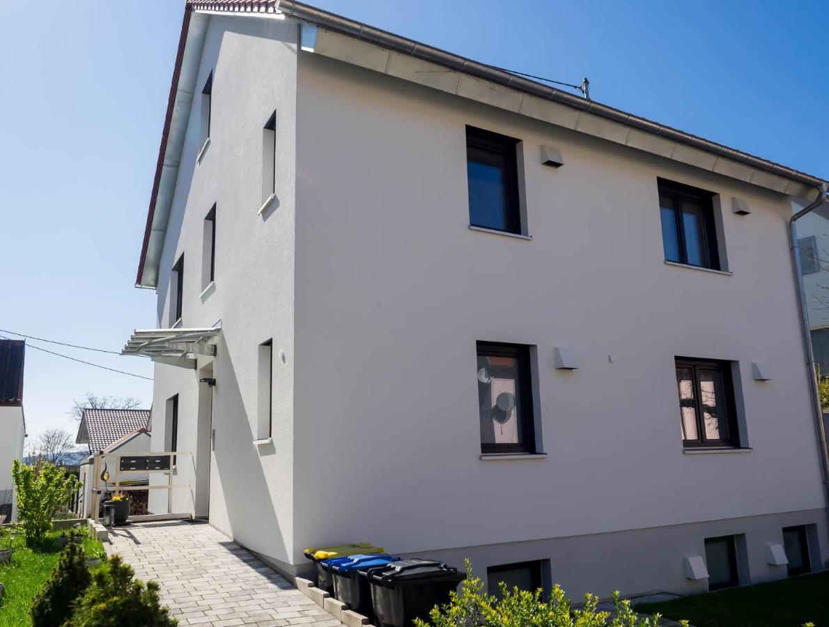 16Lilien Apartmentwohnung Gartenblick Waiblingen  Buitenkant foto